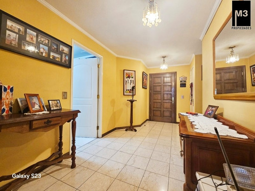 Venta Amplio Dpto. 4d/3b + Serv., Suecia / Eliodoro Yañez