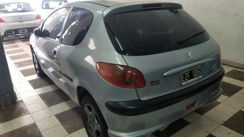 Imagen 1 de 5 de Financio 100% 206 1.9 Xrd Premium 2005