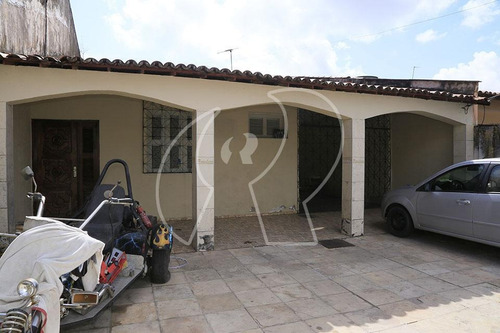 Casa Com 3 Dormitórios À Venda, 138 M² Por R$ 500.000 - Sapiranga - Fortaleza/ce - Ca0326