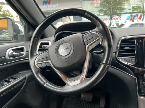 Jeep Grand Cherokee 5.7 Limited Lujo 4x4 At
