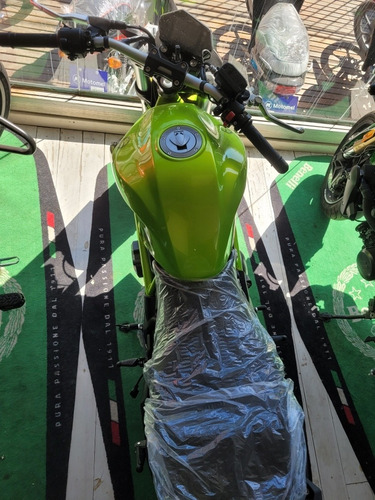 Imagen 15 de 17 de Benelli 302 S En Sbk Motos
