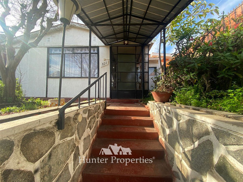 Casa En Venta Barrio Residencial A 2 Cuadras Del Centro