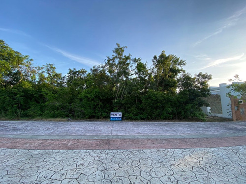 Imagen 4 de 6 de Terreno En Venta En Cancún En Lagos Del Sol, Frente A Lago
