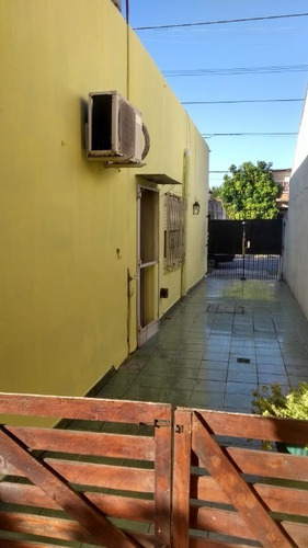 Imagen 13 de 14 de Oportunidad - Casa De 3 Ambientes En Venta - Moron Sur