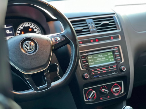 Imagen 5 de 25 de Volkswagen Suran Highline 1.6 16v Caja De Sexta 2015 / Nueva