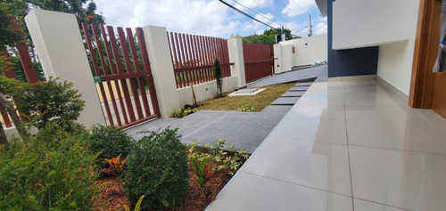 Imagen 5 de 22 de Casa Nueva En Proyecto Cerrado