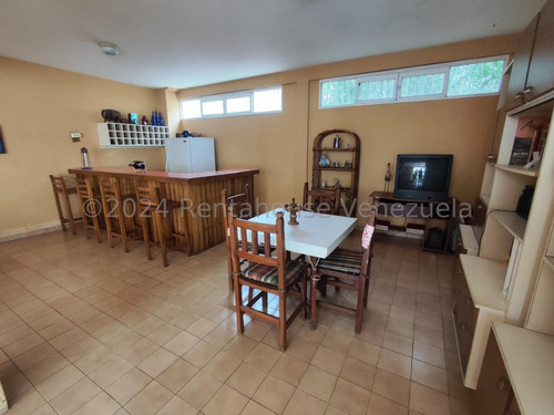 Imponente Casa En Zona Privilegiada Urb Santa Elena, Conjunto Privado Del Este Barquisimeto \\ Mehilyn Perez Tu Asesor De Confianza //