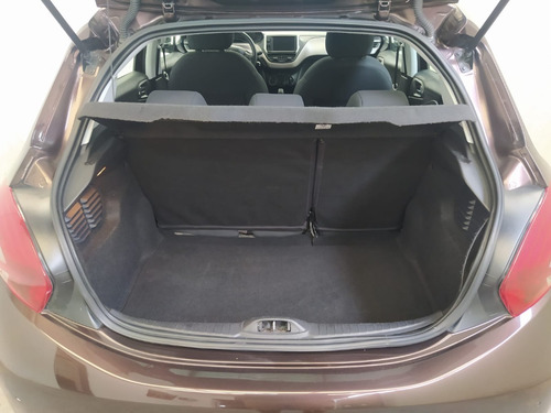 Imagen 8 de 13 de Peugeot 208 1.6 Allure