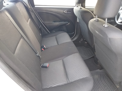 Toyota Etios 1.5 Xs Sedan 16v Flex 4p Automático