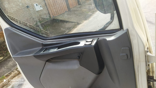Imagem 7 de 11 de Volvo Vm 270 E5 Bitruk 2014 Com Baú Frigorifico