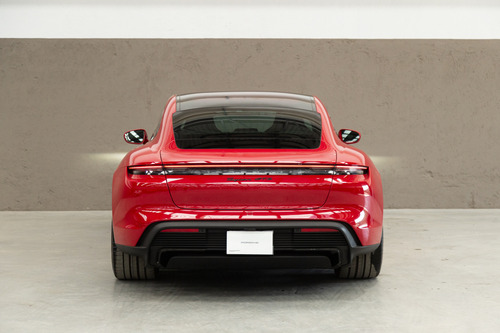 Porsche Taycan 2023