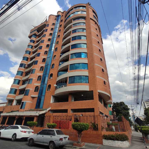 En Alquiler Apartamento  Urb La Soledad Maracay Rg