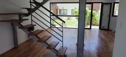 Dúplex En Venta - Barrio Chateau Carreras - Excelente Oportunidad