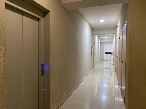 Imagen 18 de 20 de Se Vende Apartamento 85mt2 En Edificio Río Apure El Parral 165552 Andres Peña