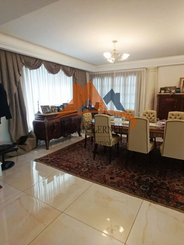 Venta Casa De Cuatro Dormitorios En Club De Campo San Diego