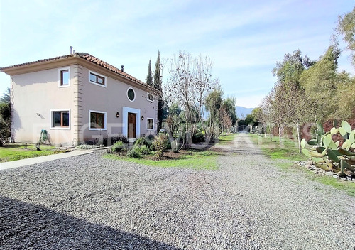 Linda Casa Estilo Provenzal En Condominio Las Campiñas