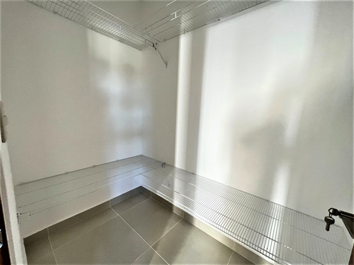 2do Nivel Con Ascensor Y Area Social Proximo Al Homs Santiago
