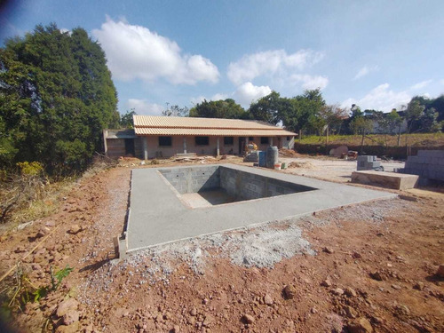 Imagem 12 de 14 de Chácara Ibiúna 1.000 Mts Casa, Piscina, Boa Localização!