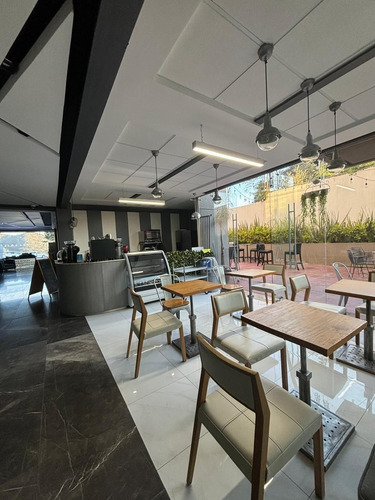 Oficina Renta, Novo Emerald Business And Health Center.