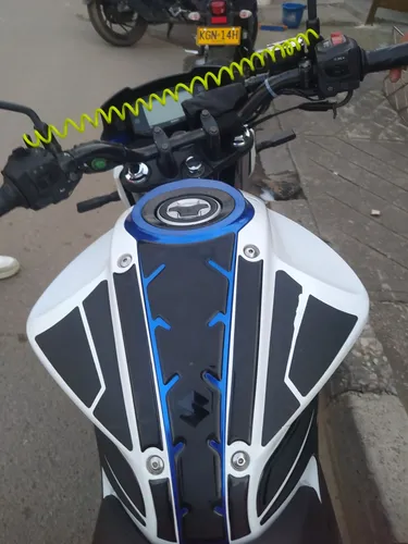 Vendo Suzuki Gixxer 150 Cc Modelo 2020 Soat Octubre 2025