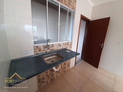 Imagem 10 de 21 de Linda Casa De Condomínio, Sobreposta Com Ampla Sacada Por R$ 210.000,00 - Aceita Financiamento No Maracanã Em Praia Grande. - Ca0880