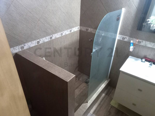 Imagen 19 de 22 de Venta En Bloque 2 Ph Con Patio, Terraza Y Cochera En San Andres