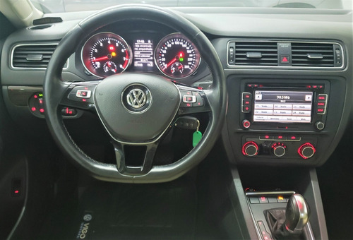 Imagem 13 de 15 de Volkswagen Jetta