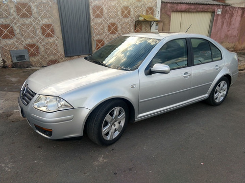 Imagem 1 de 7 de Volkswagen Bora 2010 2.0 Total Flex 4p Automática