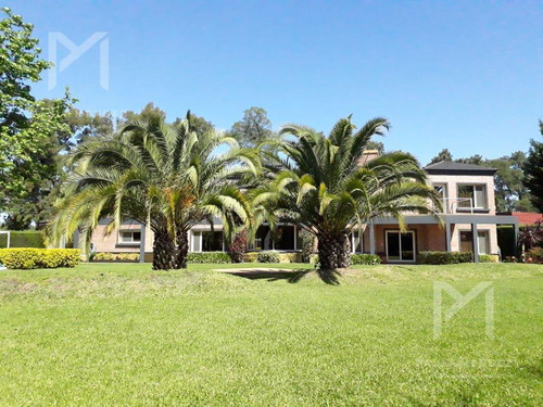 Imagen 3 de 21 de Venta - Casa Quinta - Robles Del Monarca - El Robledal - Pilar