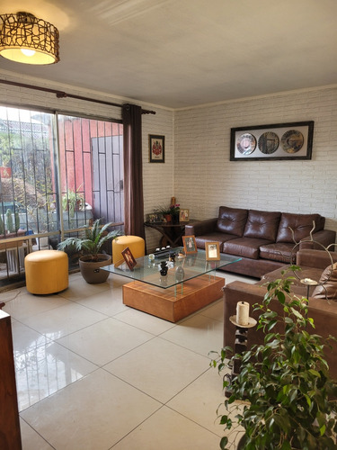 Casa A Pasos Del Metro Monte Tabor