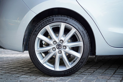 Mazda New 3 / 2.5 Skyactiv Full Top De Linea