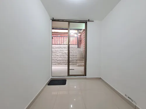 Casa En Venta En La Mota. Cod V17206