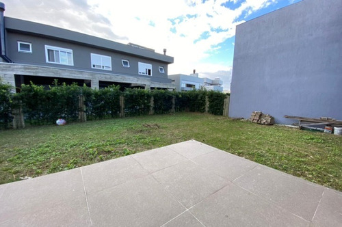 Imagem 27 de 29 de Casa À Venda Em Xangri-lá - Ca00995 - 34962131