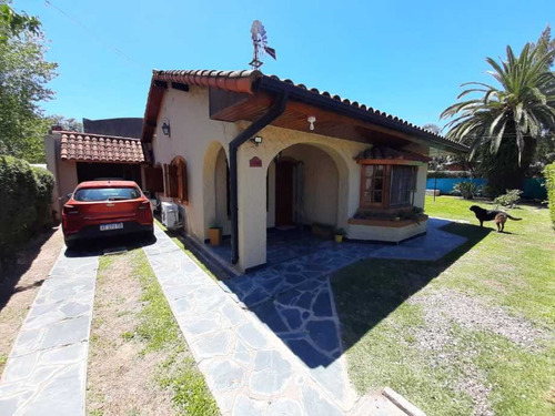 Imagen 1 de 14 de Casa En Venta En Ituzaingo Norte