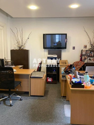 Imagen 7 de 15 de Apartamento En Alquiler De 6 Dormitorios En Centro (ref: Ast-2573)