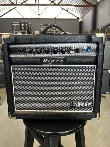 Kit Iniciante Guitarra Phx +ampli Staner Viper +cabo Correia Destro Preto Pau-rosa