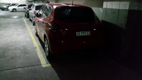 Imagen 2 de 3 de Cochera Mensual Fija P/ Auto Chico O Mediano Vigilancia