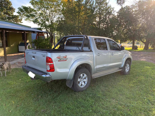 Toyota Hilux 3.0 Cd Srv Limited Tdi 171cv 4x4 5at 2014