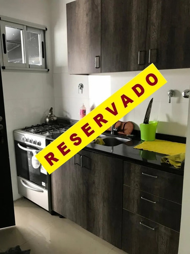 Imagen 1 de 7 de Alquiler - Departamento 2 Amb, Patio Y Parrilla - La Tablada