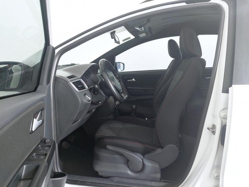Imagem 9 de 15 de 180896 - Volkswagen Fox 2018 Com Garantia