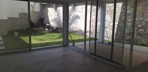 Imagen 3 de 11 de Se Renta Hermosa Casa En Vista Real, 3 Recamaras 3.5 Baños, Jardín, Estudio..