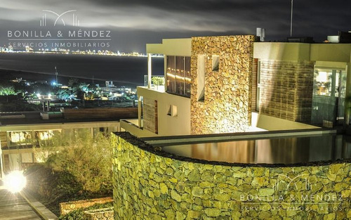 Altamar, 2 Dormitorios, 2 Suites, Toilette, Garage, Verano 2020!!!