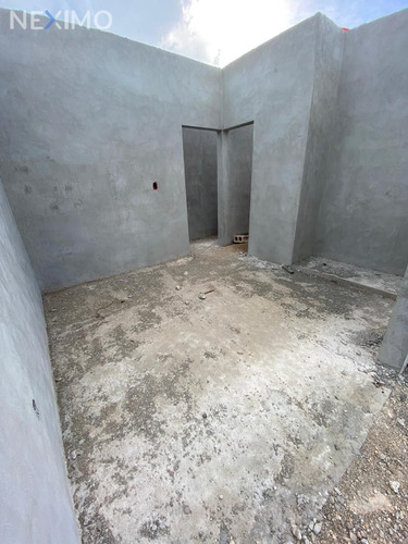 Imagen 5 de 13 de Casa En Venta De Un Piso En Privada Segura Con Alberca En Chichi Suarez Merida En Privada, Yucatan