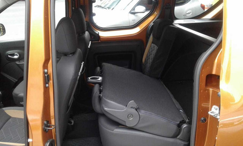 Imagen 9 de 14 de Renault Kangoo 1.6 Stepway Se Financia 70 % (eo)