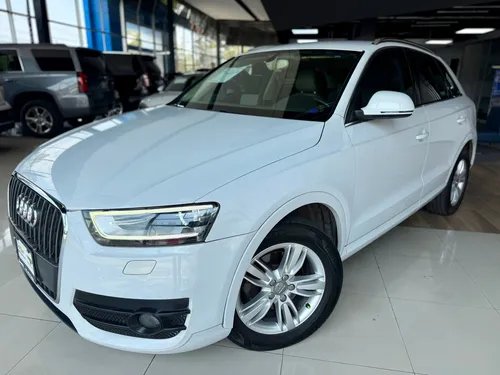Audi Q3 2.0 Luxury 170hp S-Tronic At