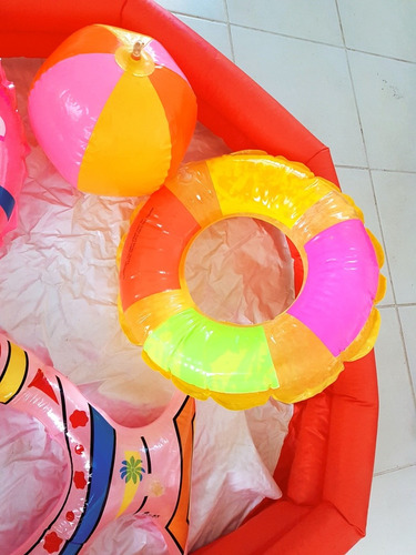 Alberca Inflable, 2 Salvavidas 1 Pelota De Playa (Usado)