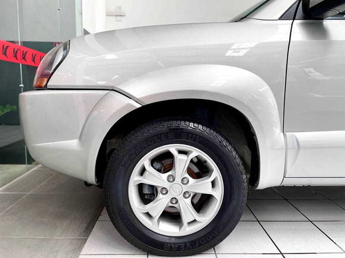 Imagem 11 de 15 de Hyundai Tucson 2.0 Gls Gasolina 4p Aut 2013