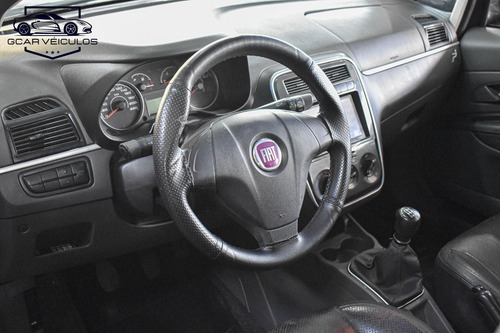 Fiat Punto 1.6 16v Essence Flex 5p