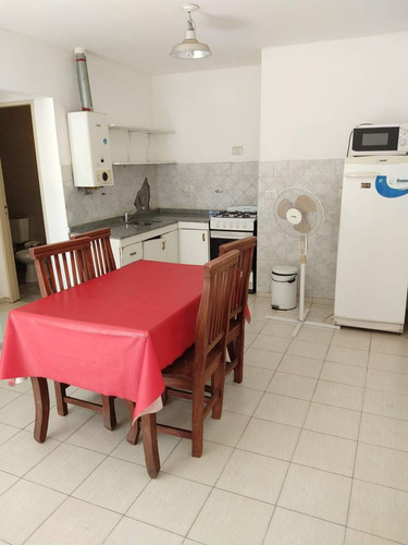 Imagen 7 de 11 de Vendo Departamento Un Dormitorio Barrio Centro-muy Luminoso