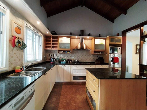 Casa En Venta En Argüello | Una Planta